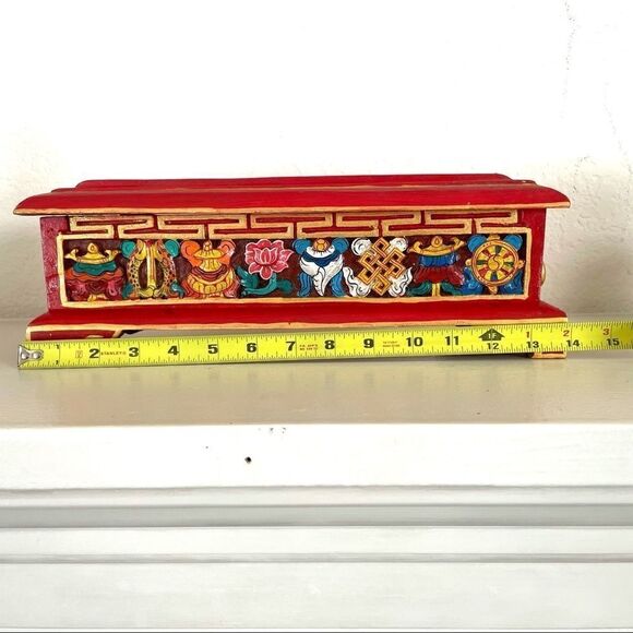 Red carved wooden incense burner - Picture 15 of 16